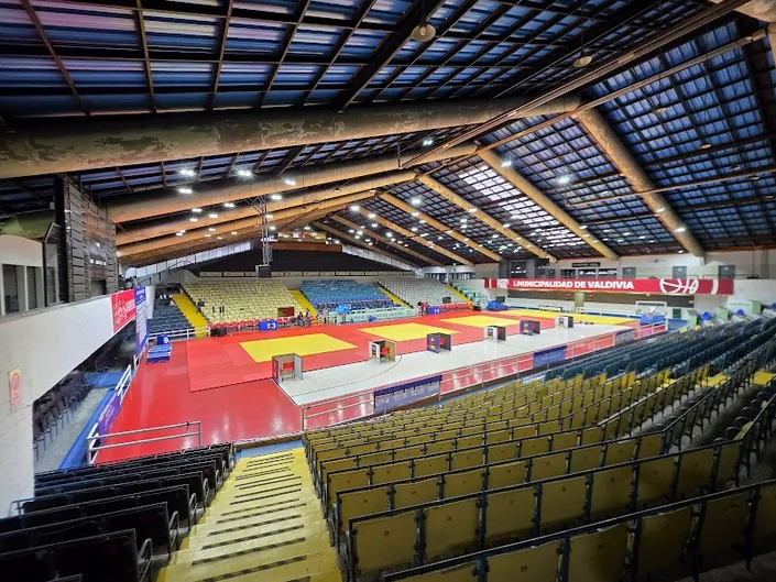 Coliseo Municipal Antonio Azurmendy Riveros