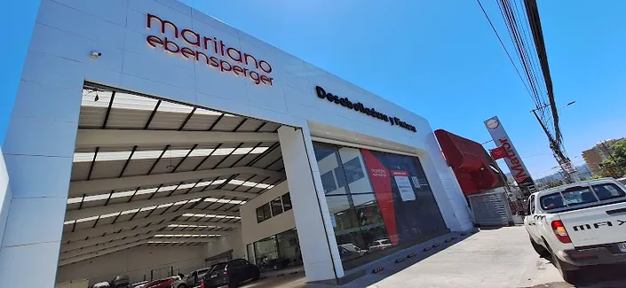 Desabolladura y Pintura Maritano Ebensperger