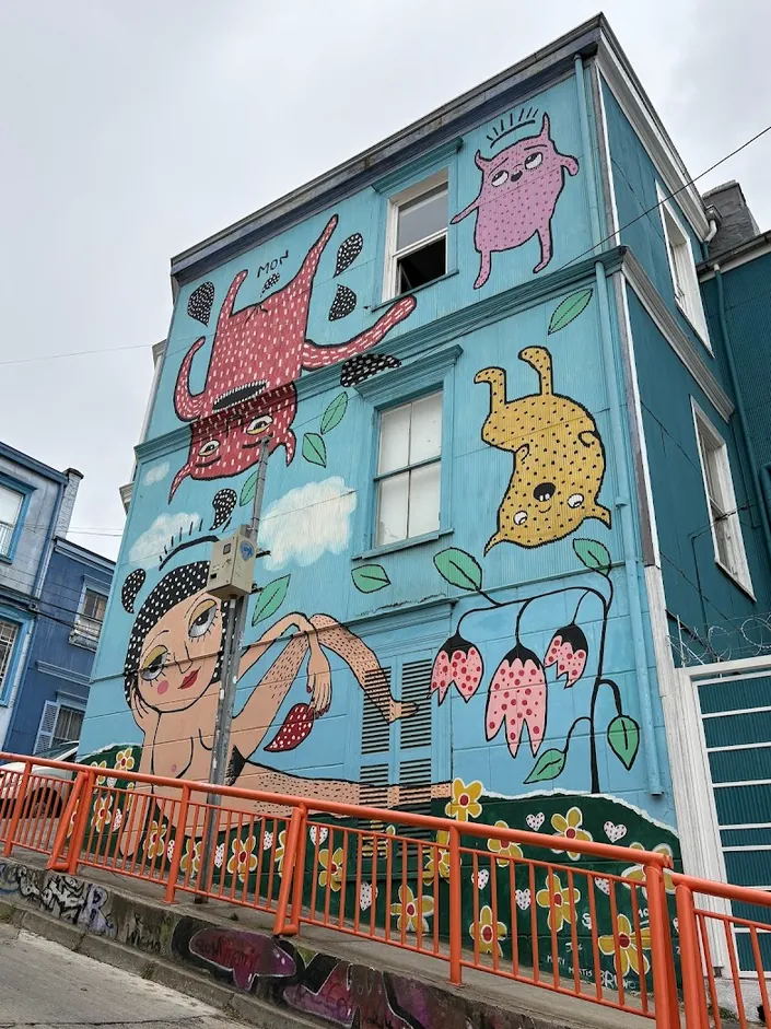 Mural de la Artista «Mon laferte»